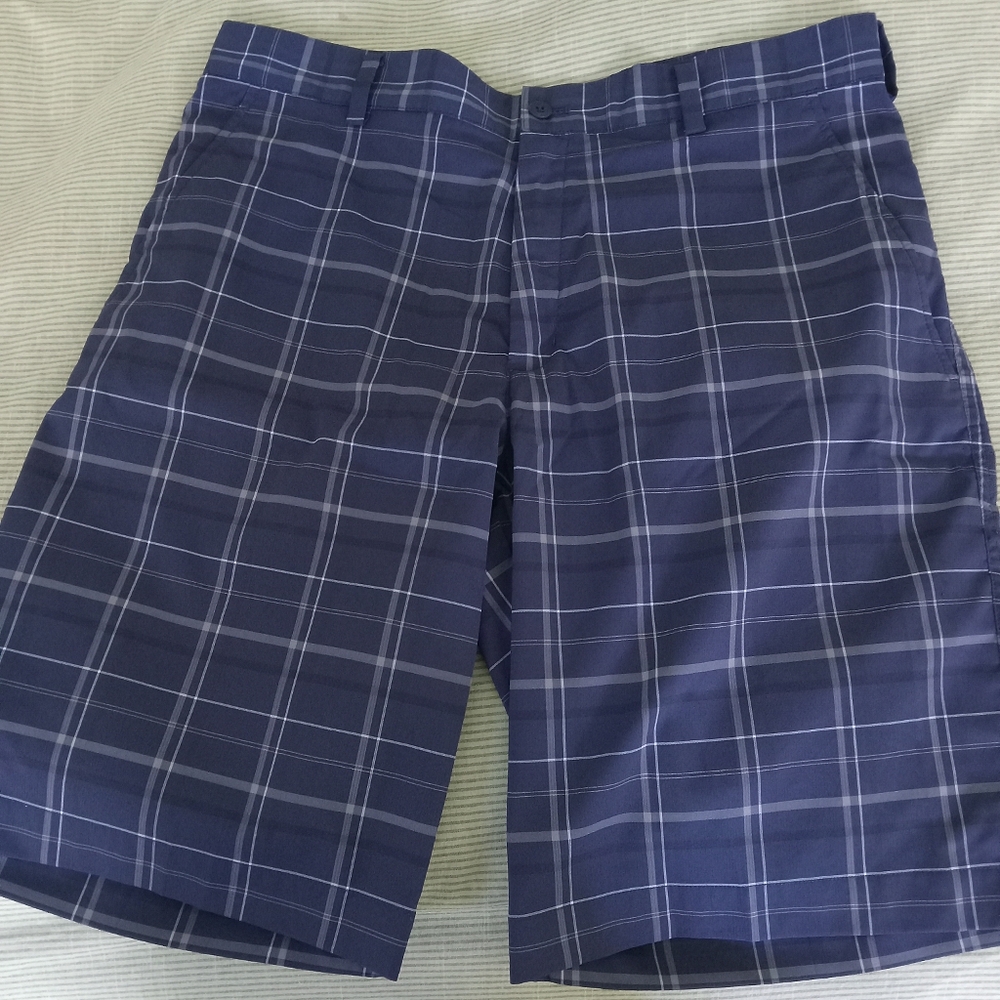 Nike golf shorts